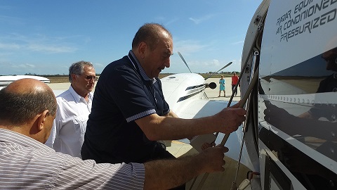 Sir Nadhmi Auchi visita as áreas que deverão ser destinadas ao complexo hoteleiro/turístico, no Ceará — Registro 2